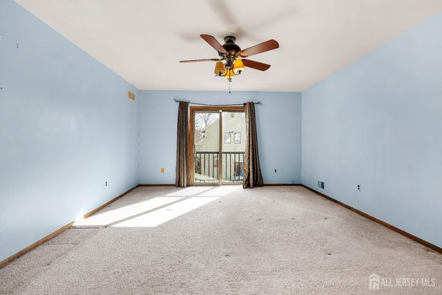 18 Erik Drive, North Brunswick, NJ 08902