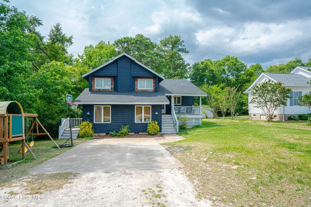 4790 Hen Cove Avenue SW, Shallotte, NC 28470