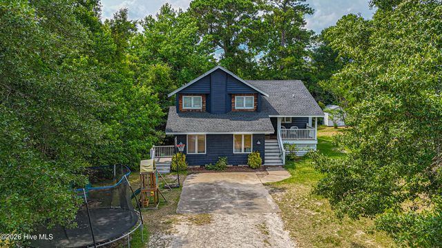 4790 Hen Cove Avenue SW, Shallotte, NC 28470