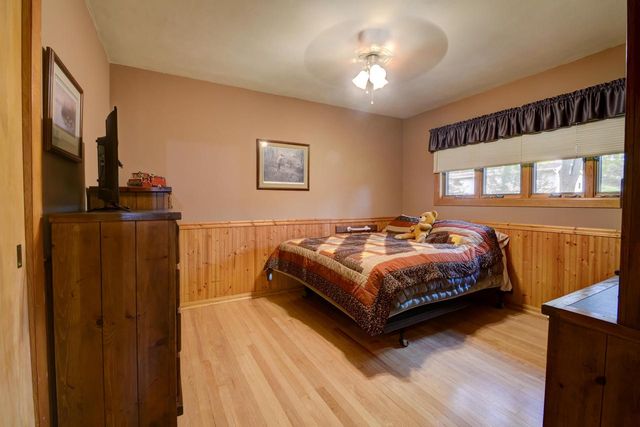 1904 Chestnut STREET, West Bend, WI 53095