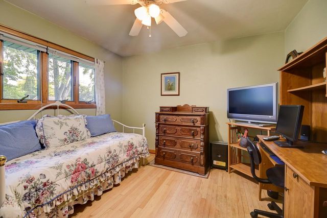 1904 Chestnut STREET, West Bend, WI 53095