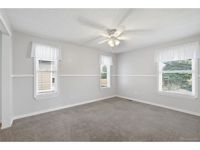 2490 W Kettle Ave, Littleton, CO 80120