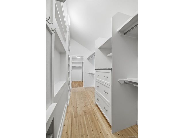 2490 W Kettle Ave, Littleton, CO 80120