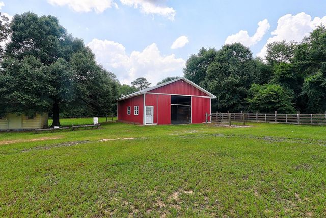 654 County Rd 21, Headland, AL 36345