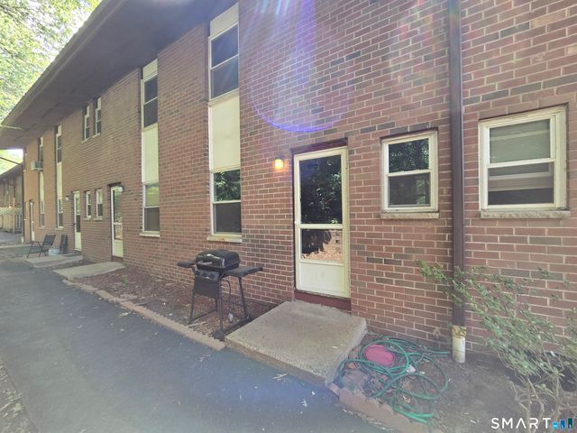 65 Terrace Gardens 65, Wallingford, CT 06492