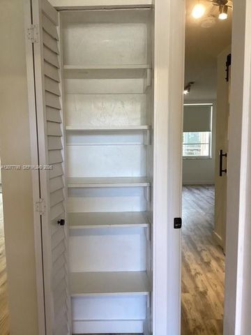 1501 NE 191st Street C212, Miami, FL 33179