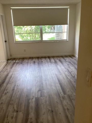 1501 NE 191st Street C212, Miami, FL 33179