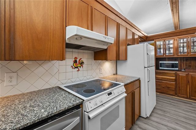 1632 E 5th Street, Fayetteville, AR 72701