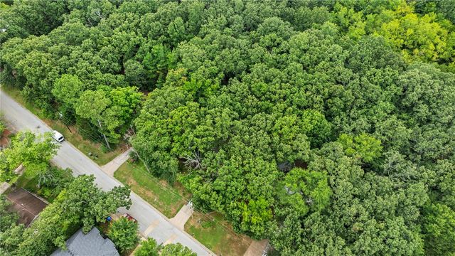 1632 E 5th Street, Fayetteville, AR 72701