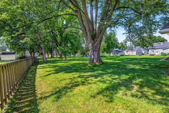 705 MADISON STREET, Little Chute, WI 54150