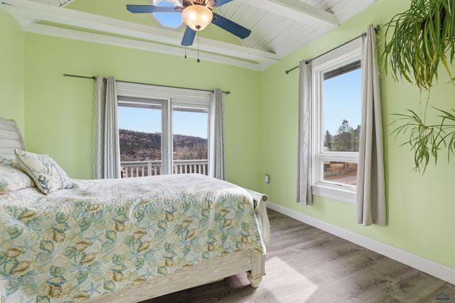 202 S DAKOTA STREET, Hot Springs, SD 57747