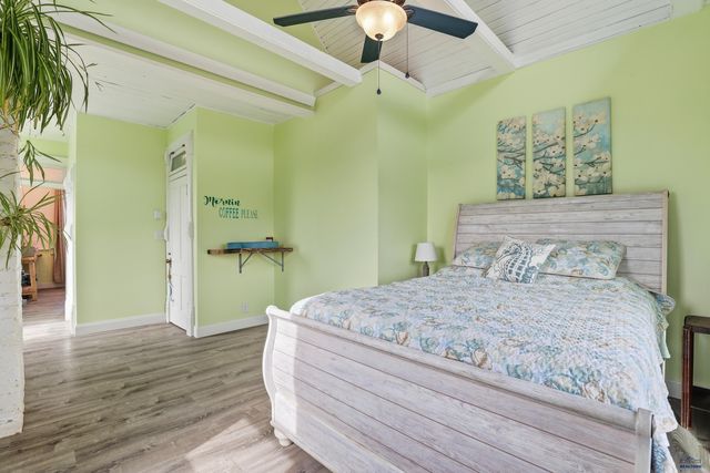 202 S DAKOTA STREET, Hot Springs, SD 57747