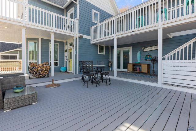 202 S DAKOTA STREET, Hot Springs, SD 57747