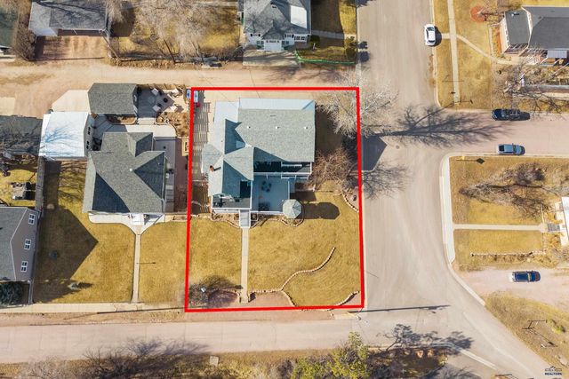202 S DAKOTA STREET, Hot Springs, SD 57747