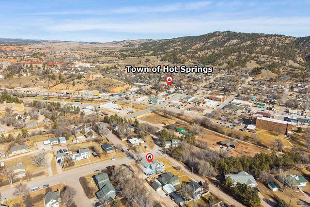 202 S DAKOTA STREET, Hot Springs, SD 57747