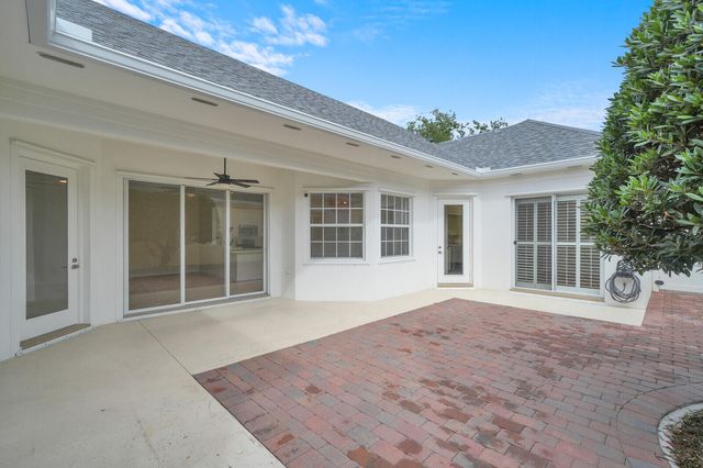 113 Honeysuckle Drive, Jupiter, FL 33458