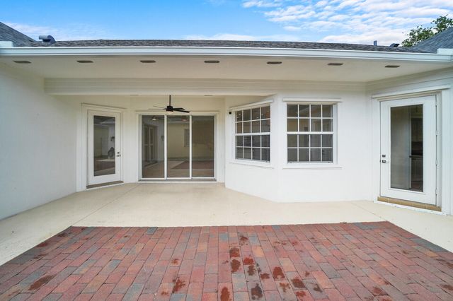 113 Honeysuckle Drive, Jupiter, FL 33458