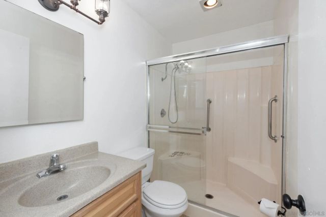 1811 E Grand Ave 105, San Diego, CA 92027