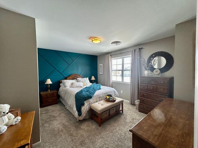 1026 6th Avenue NE, Valley City, ND 58072