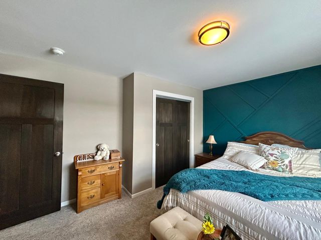 1026 6th Avenue NE, Valley City, ND 58072