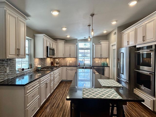 1026 6th Avenue NE, Valley City, ND 58072