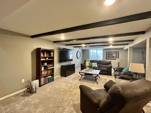 1026 6th Avenue NE, Valley City, ND 58072
