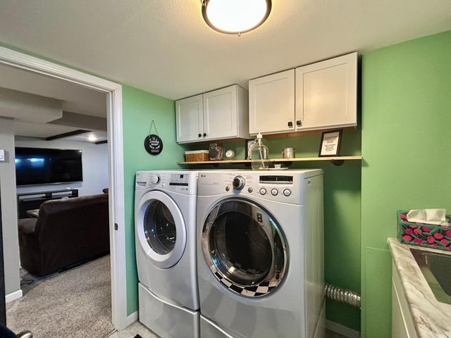 1026 6th Avenue NE, Valley City, ND 58072