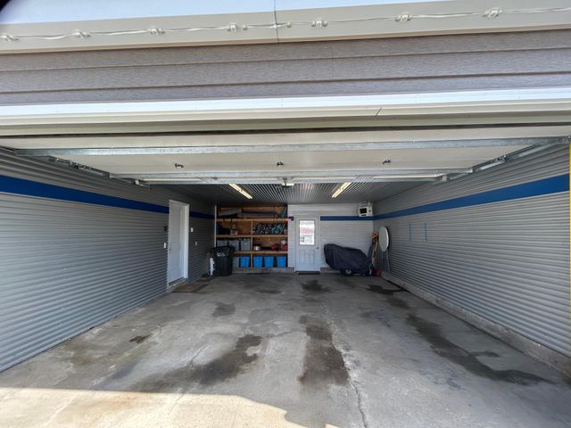1026 6th Avenue NE, Valley City, ND 58072