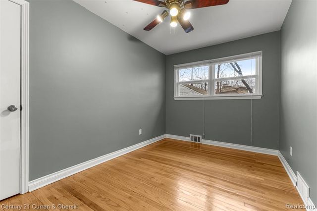 304 Draper Avenue, Pontiac, MI 48341