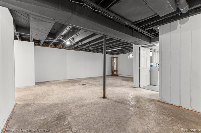 304 Draper Avenue, Pontiac, MI 48341