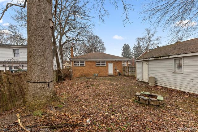 304 Draper Avenue, Pontiac, MI 48341
