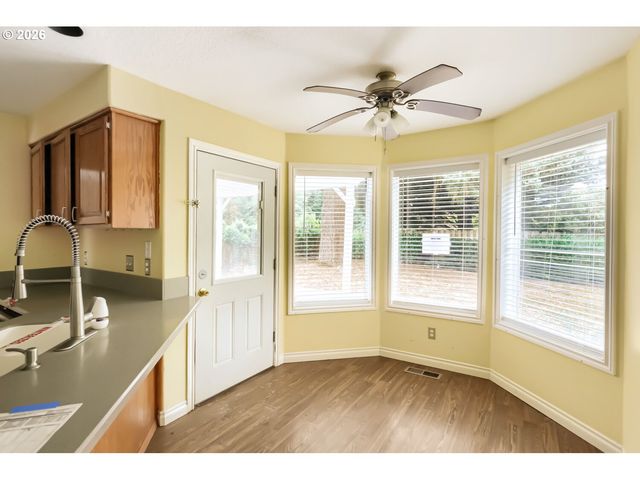 13417 SQUIRE Dr, Oregon City, OR 97045