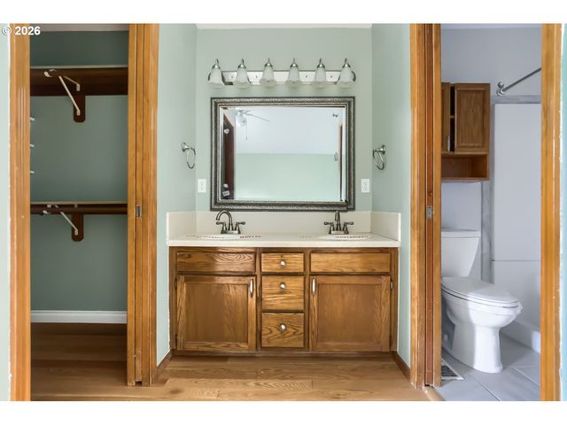 13417 SQUIRE Dr, Oregon City, OR 97045