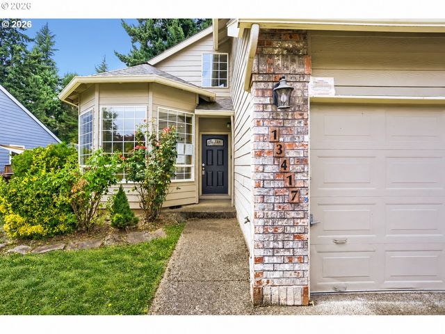 13417 SQUIRE Dr, Oregon City, OR 97045