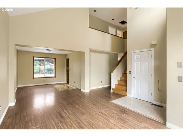 13417 SQUIRE Dr, Oregon City, OR 97045