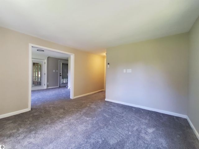 1167 S Taxiway Hotel, Lake City, MI 49651