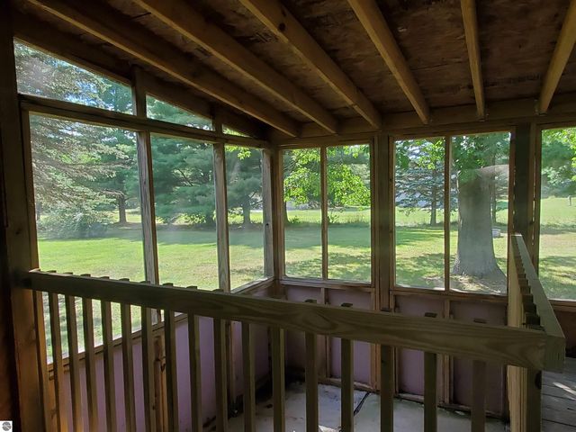 1167 S Taxiway Hotel, Lake City, MI 49651