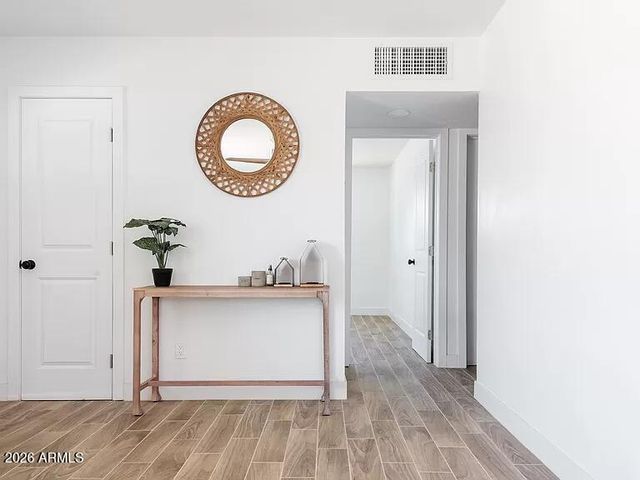2915 W GRISWOLD Road, Phoenix, AZ 85051