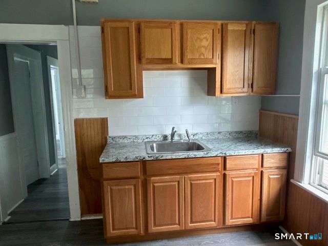 473 Putnam Street 2, Bridgeport, CT 06608