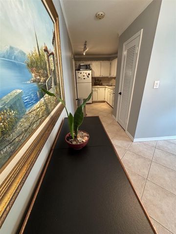 1950 N Andrews Ave 205D, Wilton Manors, FL 33311