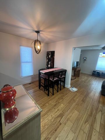 1218 University Avenue NE, Minneapolis, MN 55413