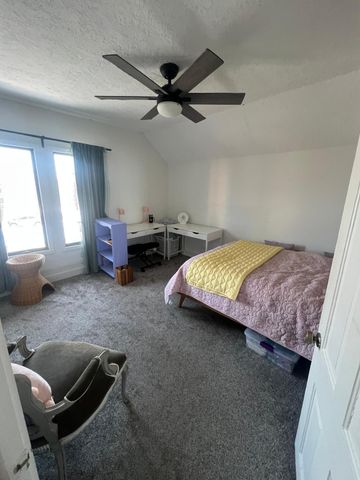 1218 University Avenue NE, Minneapolis, MN 55413