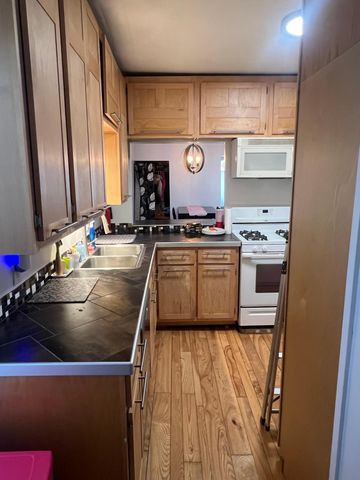 1218 University Avenue NE, Minneapolis, MN 55413