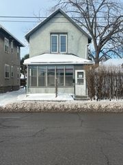 1218 University Avenue NE, Minneapolis, MN 55413