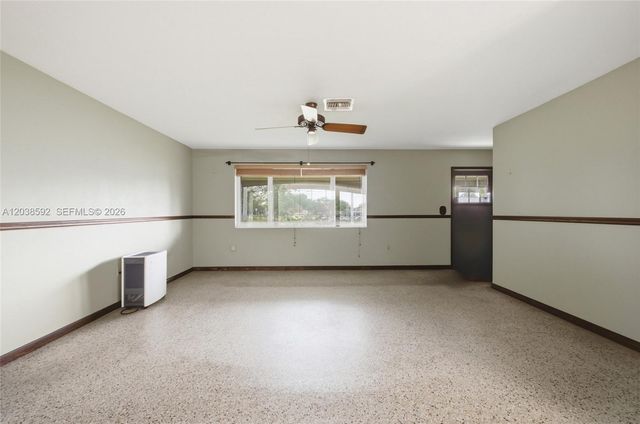 4891 NW 5th St, Plantation, FL 33317