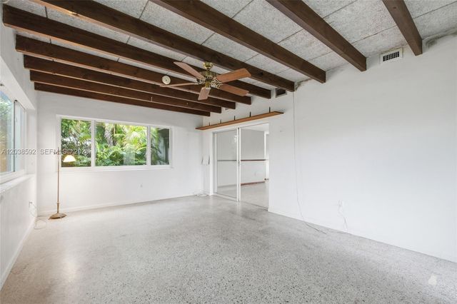 4891 NW 5th St, Plantation, FL 33317