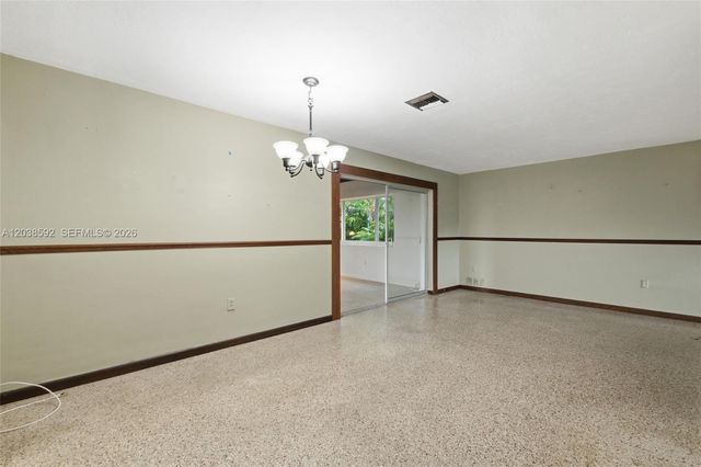 4891 NW 5th St, Plantation, FL 33317