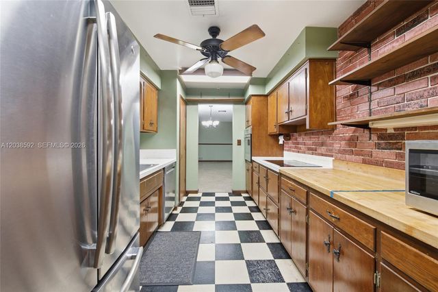 4891 NW 5th St, Plantation, FL 33317