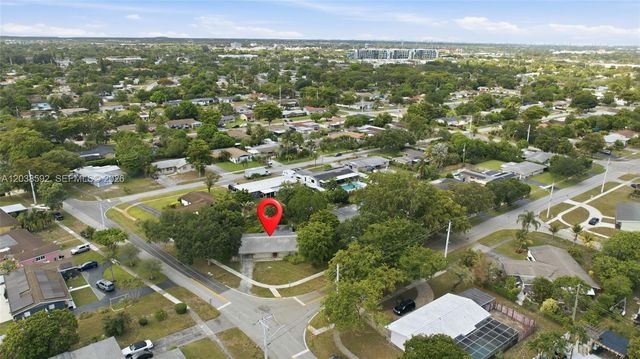 4891 NW 5th St, Plantation, FL 33317