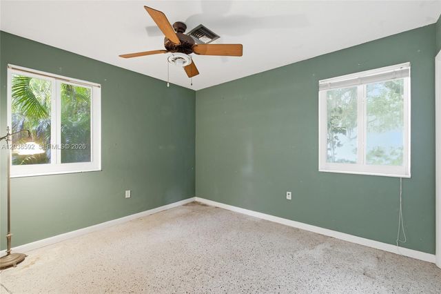 4891 NW 5th St, Plantation, FL 33317